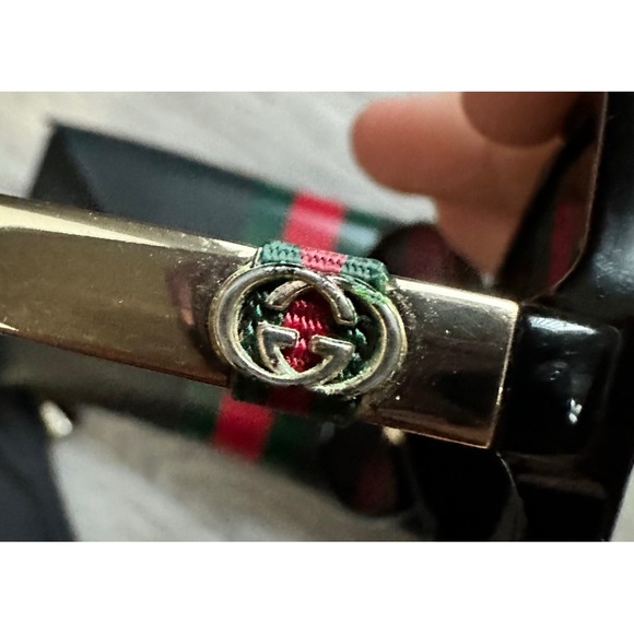 Women’s Gucci Oversized Sunglasses - Picture 9 of 12